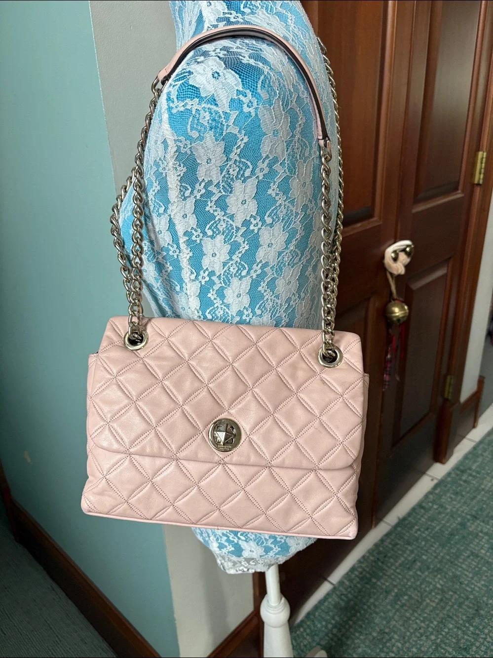 Kate spade  shoulder/Crossbody bag  quilted turn lock flap DUSTY pink blush  EUC